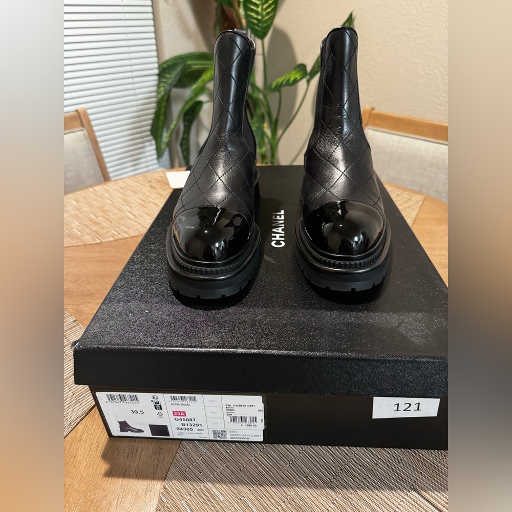 CHANEL calfskin & Patent Black Women Ankle Boots